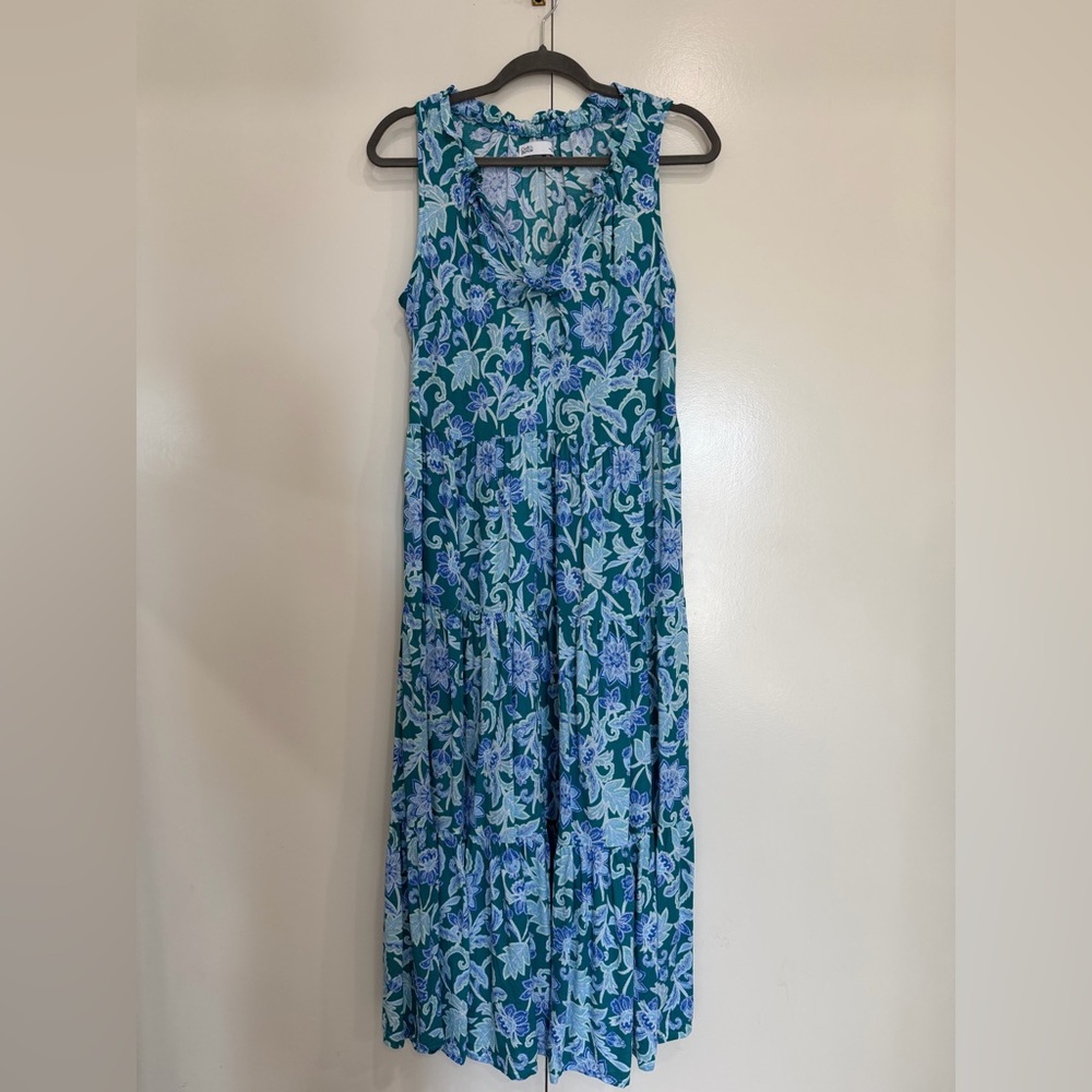 Croft & Barrow Green, Blue, & White  Floral Sleeveless Maxi Dress